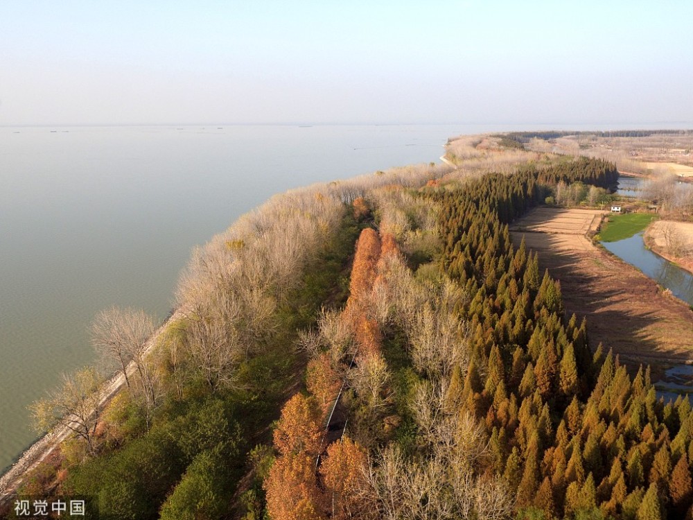 江苏淮安:航拍洪泽湖大堤冬日美景