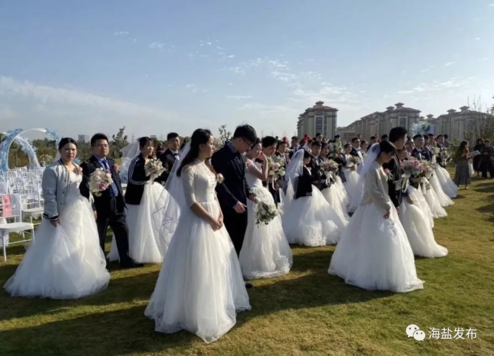 洁白的婚纱歌曲_洁白的婚纱图片(3)