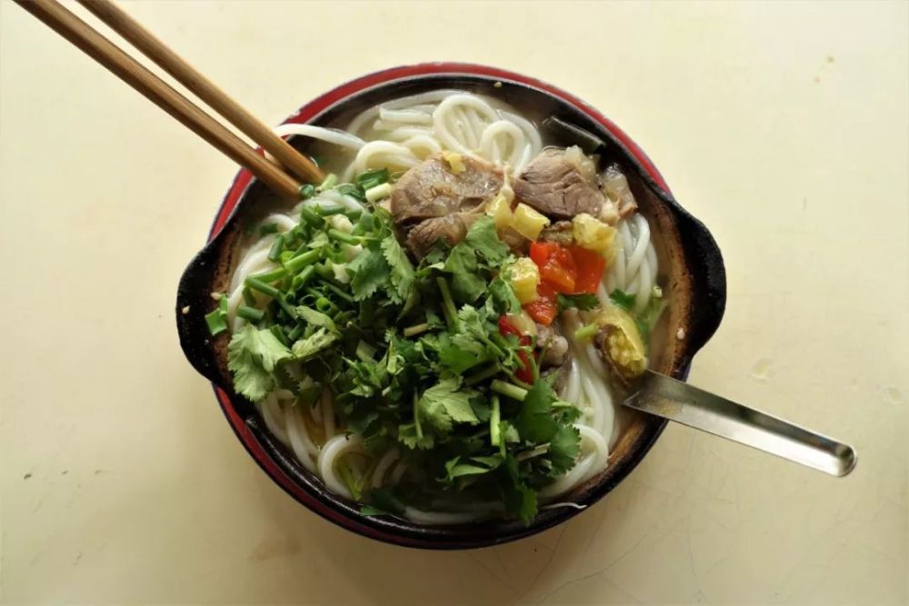 【第514天 雅安·汉源】牛肉米线榨榨面(外加石棉烧烤
