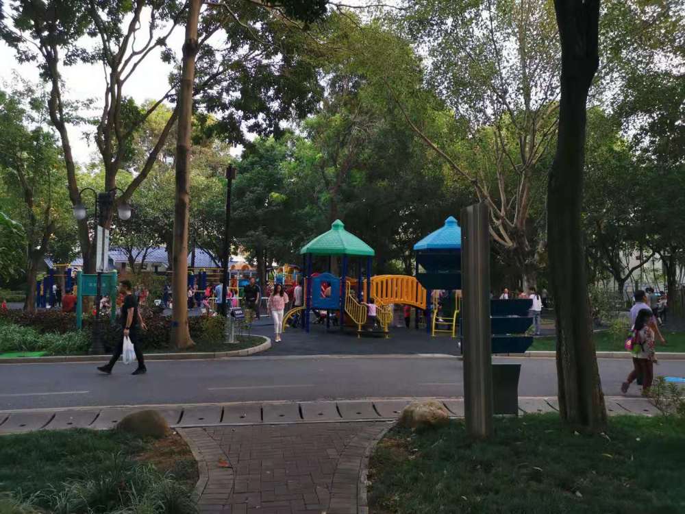 深圳大沙河公园好玩吗?深圳大沙河公园很好玩啊!景色很美啊!