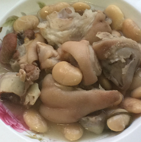 大白豆炖猪蹄,大白豆炖排骨,大白豆红烧肥肠,好吃得不得了