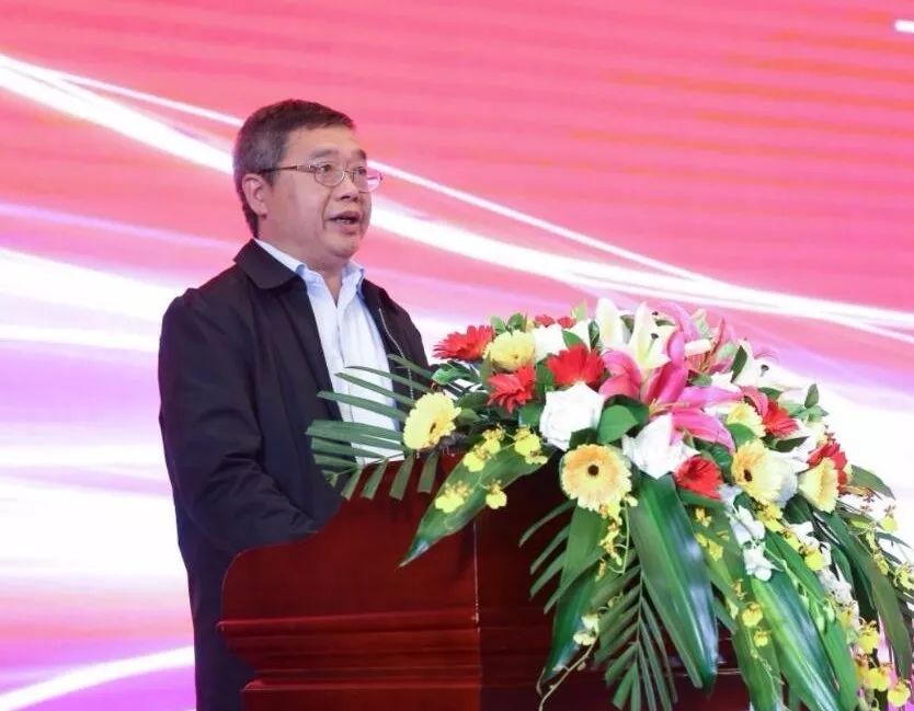 "不忘初心,携手共进" 第三届第三次会员大会 在厦门天元酒店隆重举行