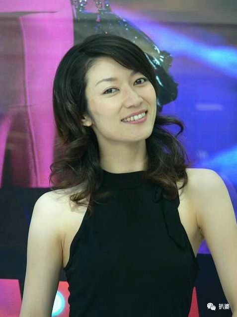 演过《伪装者》里的特高课主要负责人南田洋子.