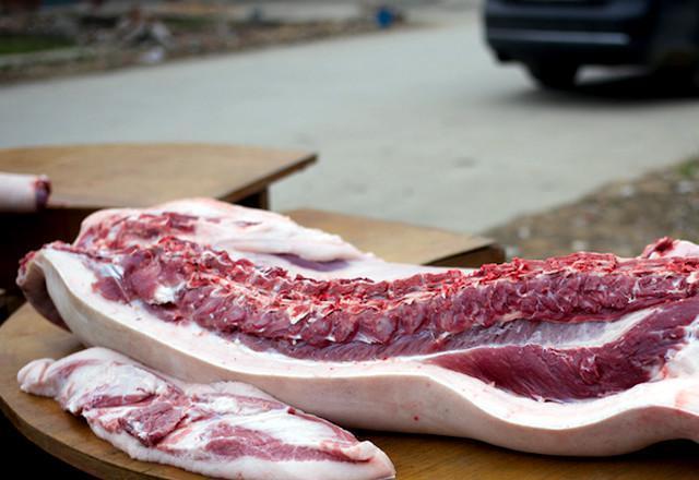 土猪肉和饲料猪肉怎么区分,掌握4个方法,能买到正宗的