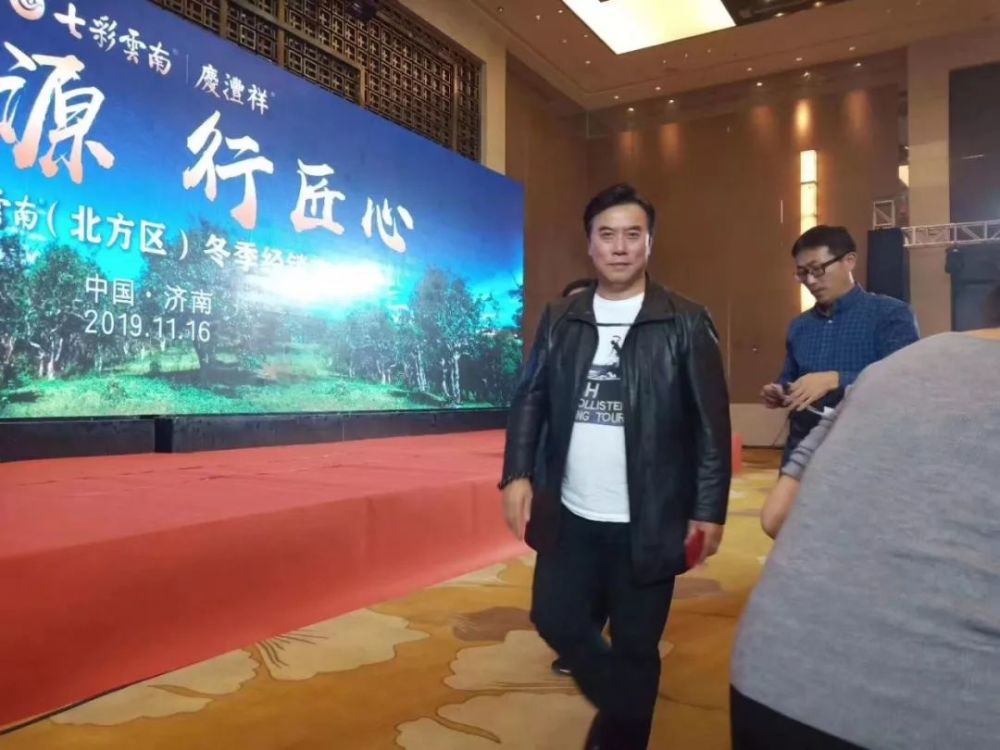 影视演员 张山老师
