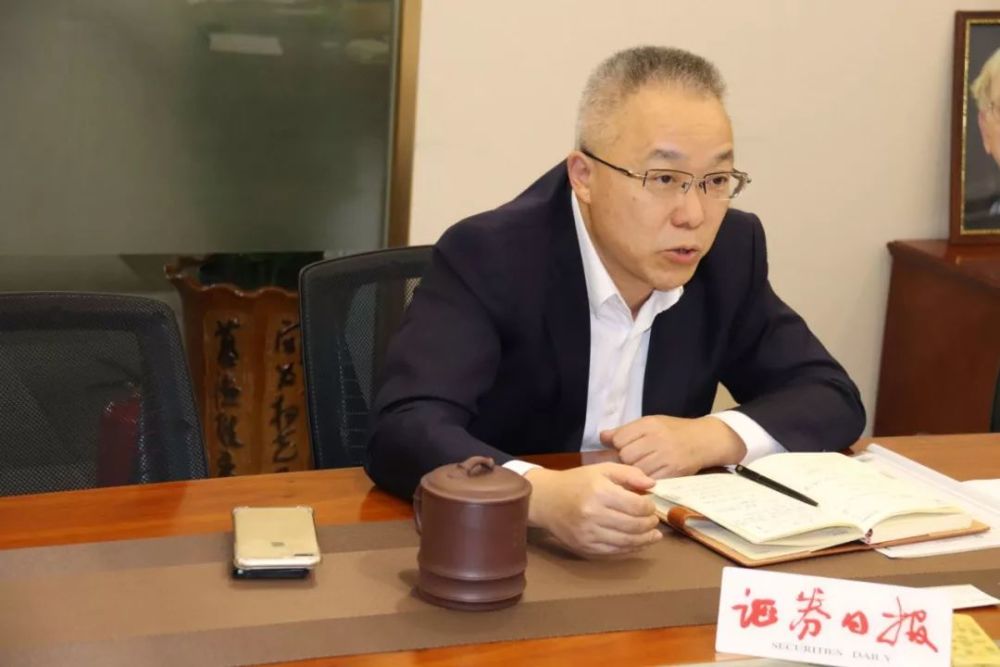 方兆董事长_董事长办公室图片(3)