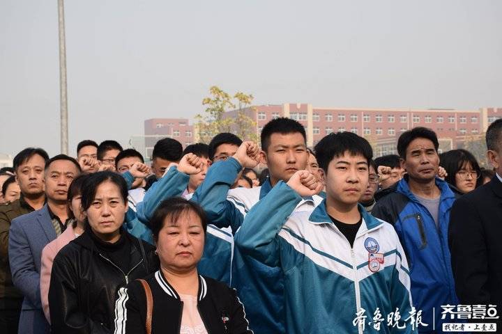 为成人礼点赞,为高考加油!淄川中学千余名学子这样为青春喝彩