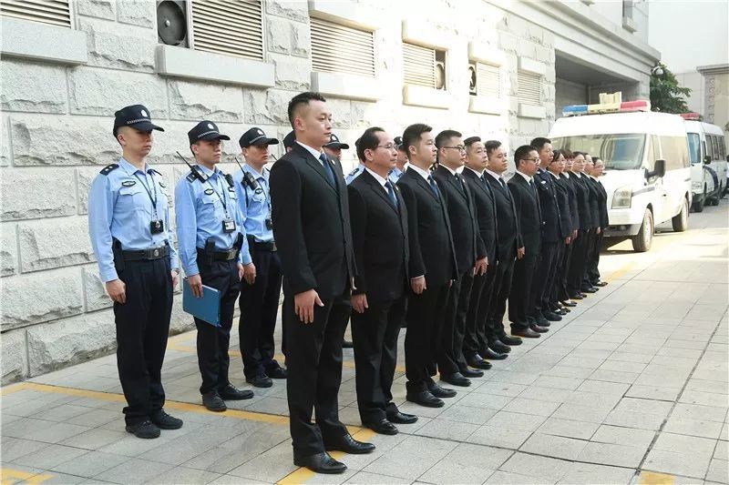 法警的排名_女法警(3)