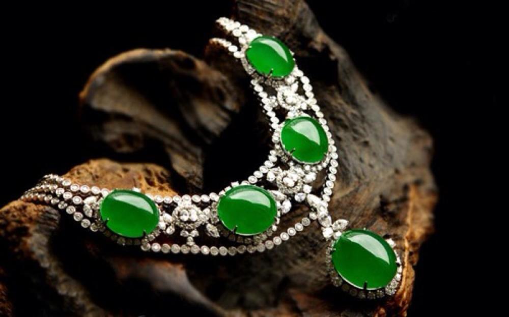 翡翠的排名_翡翠种类排名及图片(2)