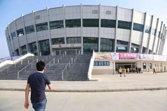 田阳体育馆