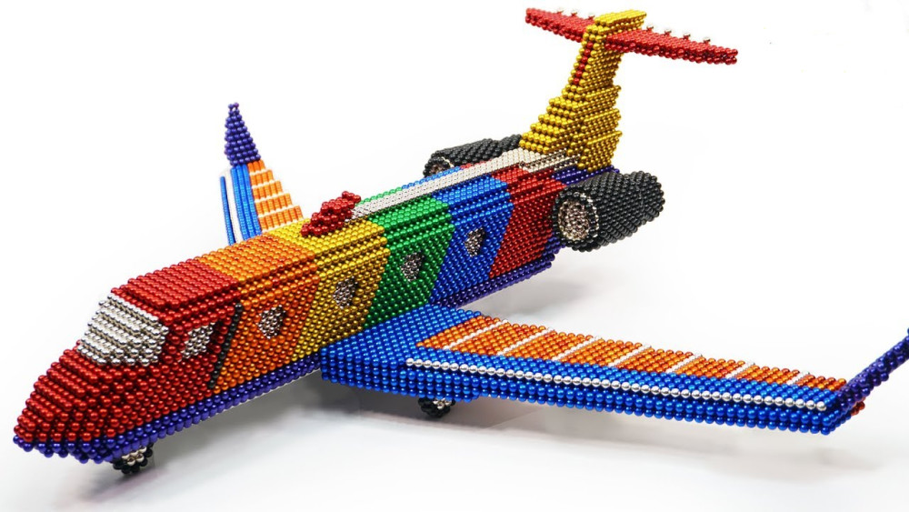 巴克球最牛玩法!牛人制作一架飞机,成品太酷炫了!