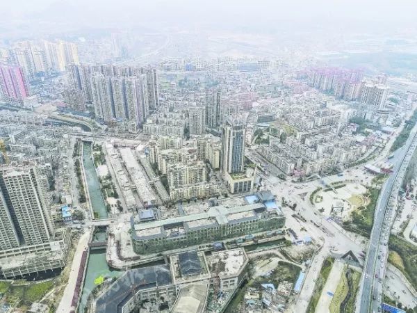 贵阳市清镇市人口_清镇市中医医院简介