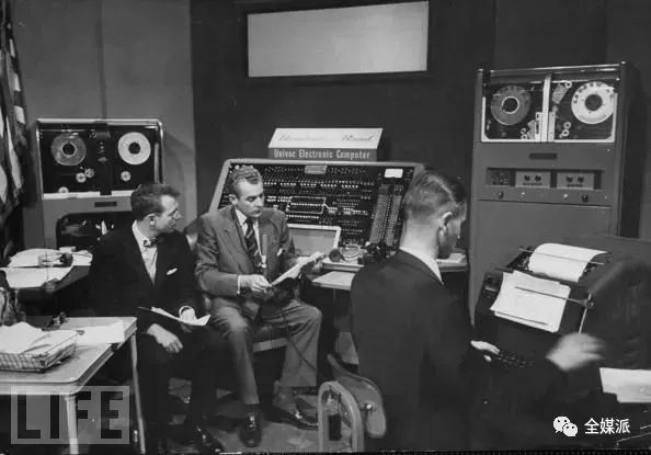 全媒派 | 互联网诞生50周年,这几个硬件改变了我们的网上冲浪