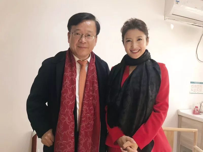 陈旭是坦诚的,他的一番话,论证了"律师不是天使也不是魔鬼,律师既不
