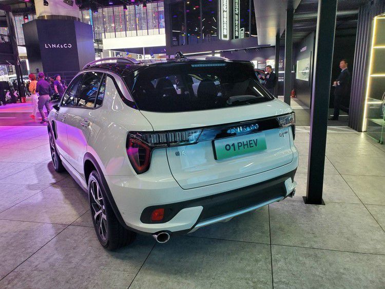 2019广州车展:领克01混动版亮相 不用充电油耗仅4.8l!