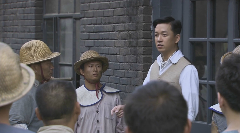 《富滇风云》时隔八年终开播,潘粤明李小冉演绎商战故事