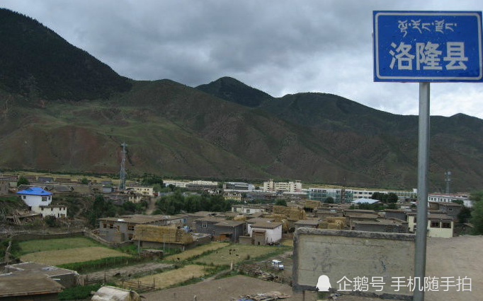 5万人口的县_微信余额截图5万图片(2)