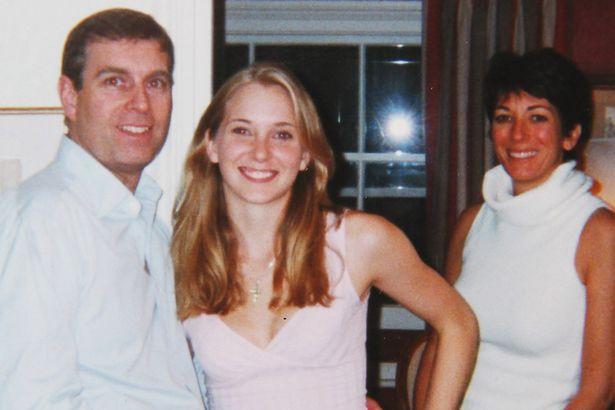 安德鲁王子言行抹黑英国王室 女王取消儿子60