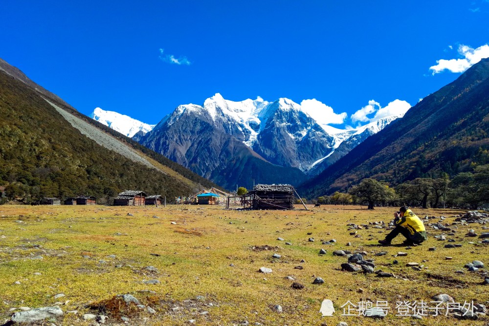 甲应,地处西藏察隅察瓦龙乡,梅里雪山西坡脚下.