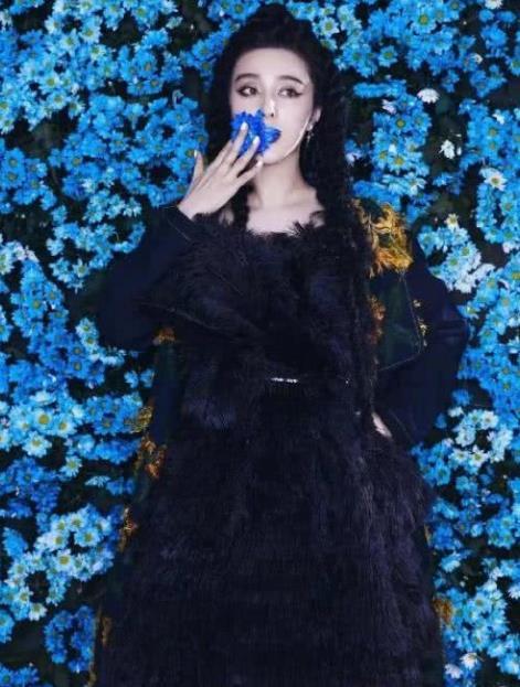 范冰冰登上俄罗斯《时装》封面,美杜莎发型太惊艳,女神归来!