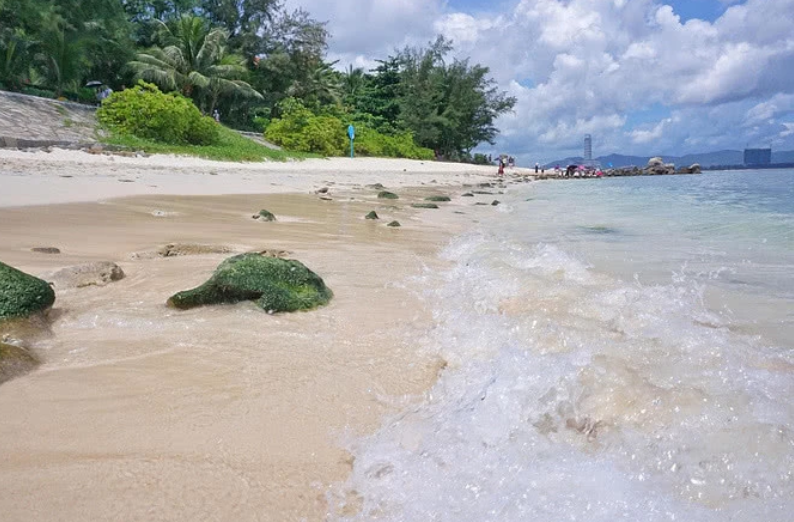 苏州gdp超越广西_苏州园林(3)