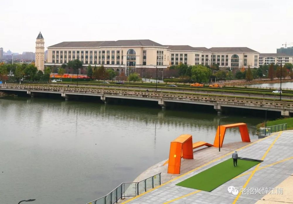 绍兴镜湖大学城首个商业体开业冲刺新区3大公建项目正式开工