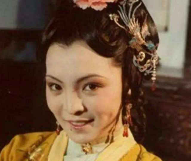 《红楼梦》薛蟠和夏金桂就是绝配,娶了母老虎,休也休不得!