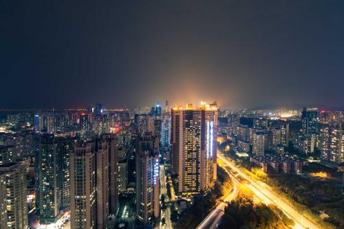 深圳新豪宅税上线半月,二手房市场有哪些变化? lanjing,东平国家森林公园,