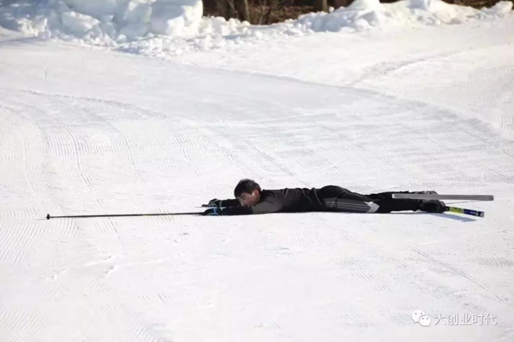 细数那些滑雪摔倒的爆笑瞬间!