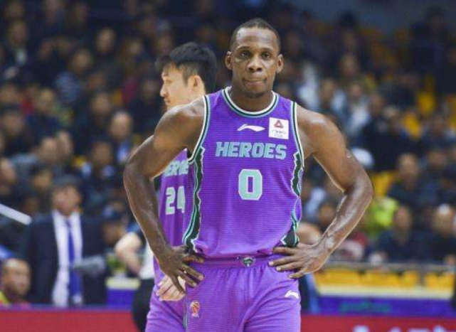 哈德森已经36岁,若他离开了辽宁,那么谁可以去顶替他的位置?图片