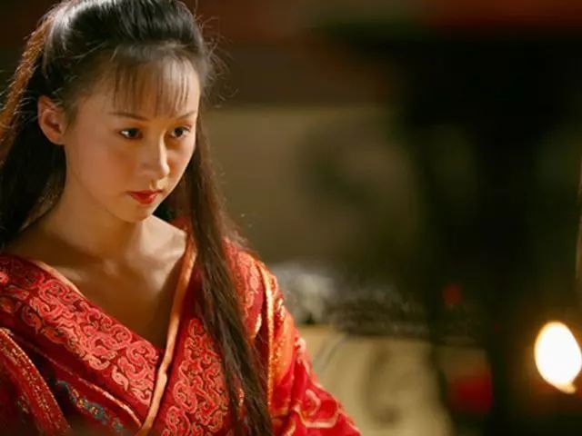 刘翠才貌兼备的班婕妤为何在宫斗中败给了在市井中长大的赵飞燕