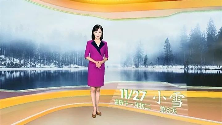 新改版的农业气象节目画面从原来的2d变成3d,主持人也从"半身"变成了"