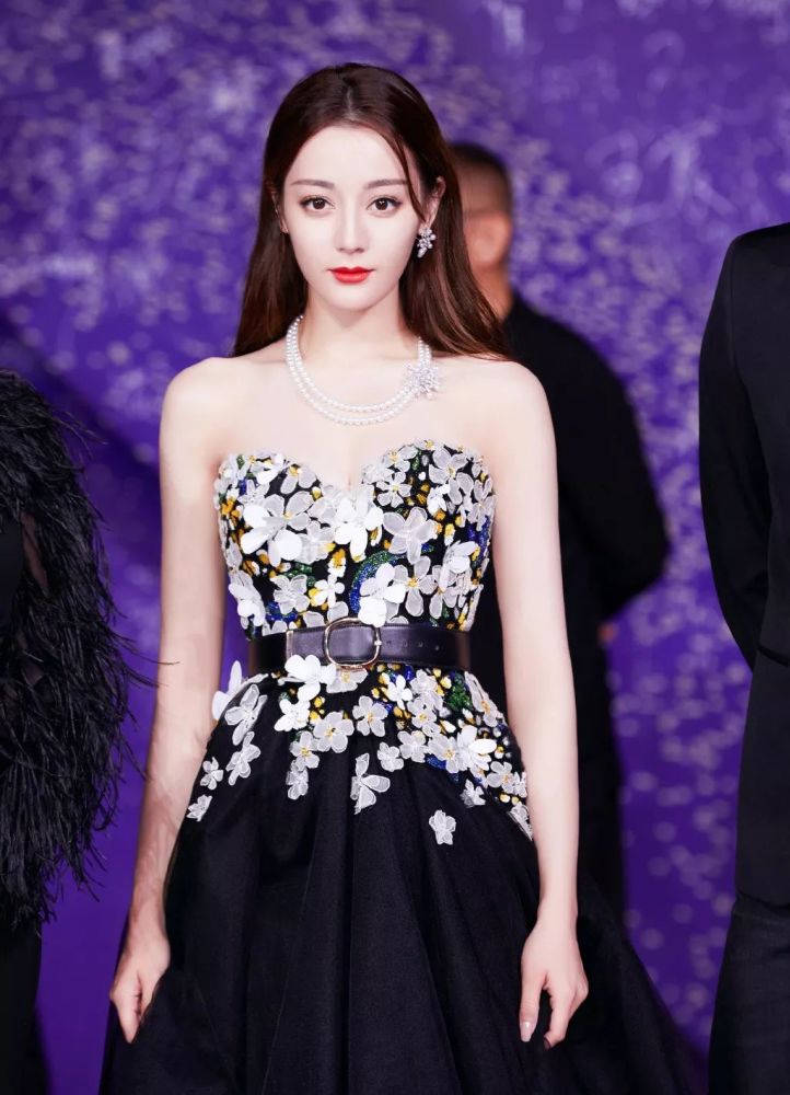 女明星们想靠美貌出圈的最大阻碍竟然是