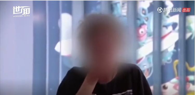 真人秀强迫女嘉宾看自己被性侵的画面 女孩痛哭:我的心痛死了