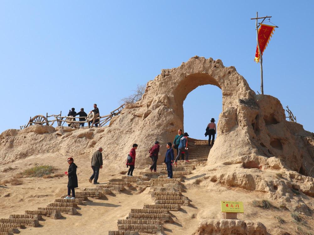 电影红高粱和新龙门客栈拍摄地,太熟悉的场景,银川西部影城