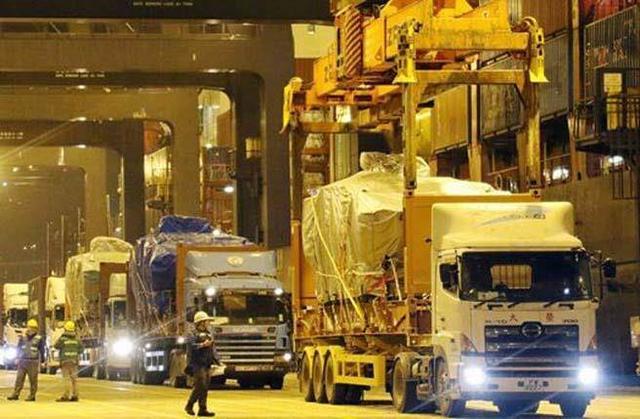 外媒:新加坡被扣装甲车已运达 将进行全面检查