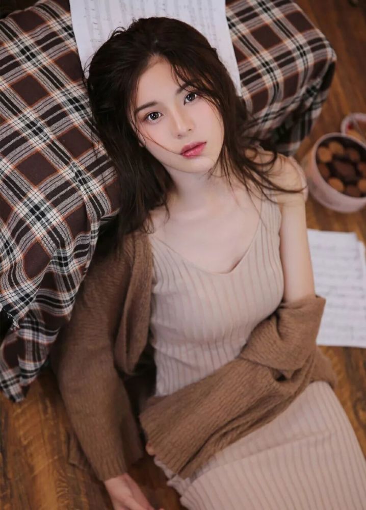女生这3个表现,是在给你发信号,让你主动点