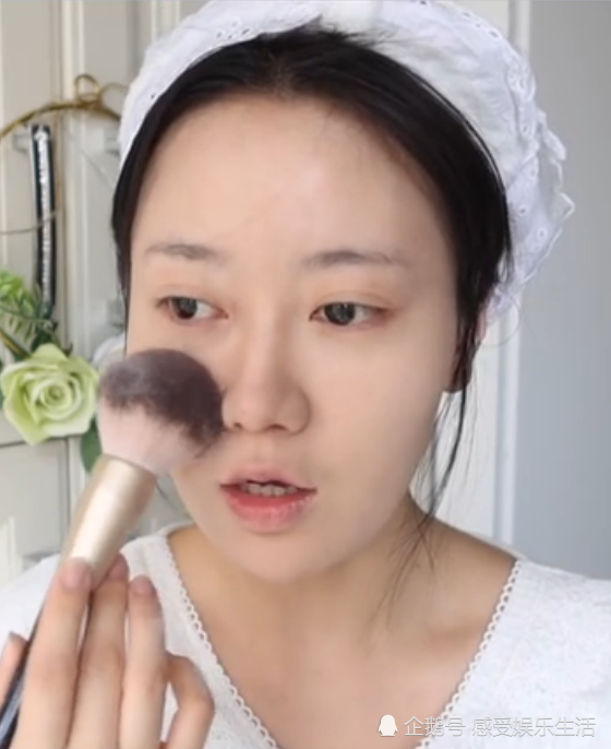 小姐姐仿妆"神话"玉漱,开始:别碰白月光,结果:发型更还原!