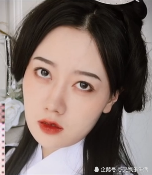 小姐姐仿妆"神话"玉漱,开始:别碰白月光,结果:发型更还原!