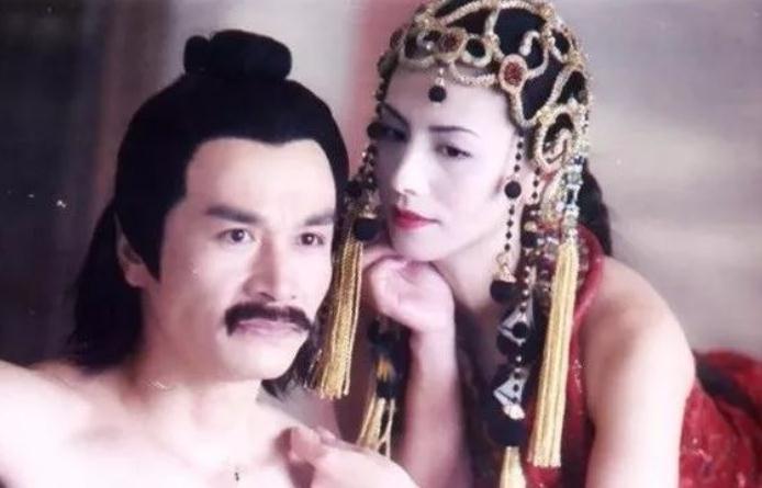 有种"整容"叫聂风的妈妈,17年后的她穿上旗袍,美少女诞生