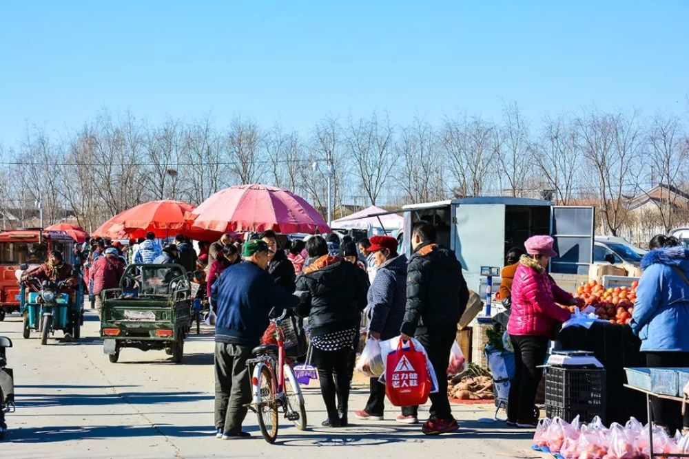 而马坊大集自然也就很有牌面了 马坊大集汇聚周边北京河北多地商贩