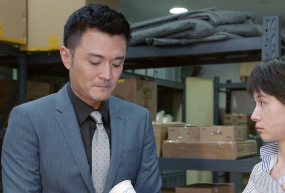 第二次也很美:俞非凡求婚安安,当许朗面亲安安,拳头直接抡上