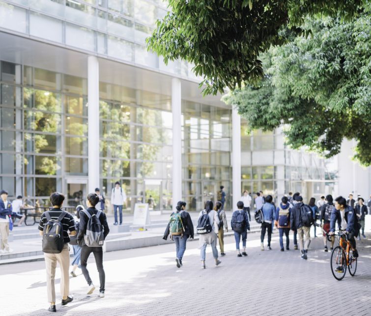 位于山顶上的日本国立大学——横滨国立大学!