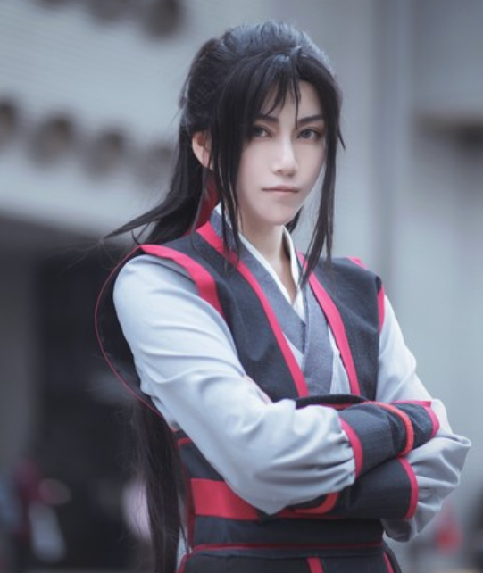 《魔道祖师》魏无羡cosplay,小哥哥太好看了,帅气十足