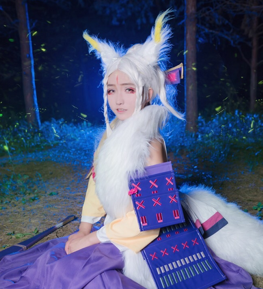 《阴阳师》式神白狼cos,小姐姐长相甜美,气质却冷艳十足