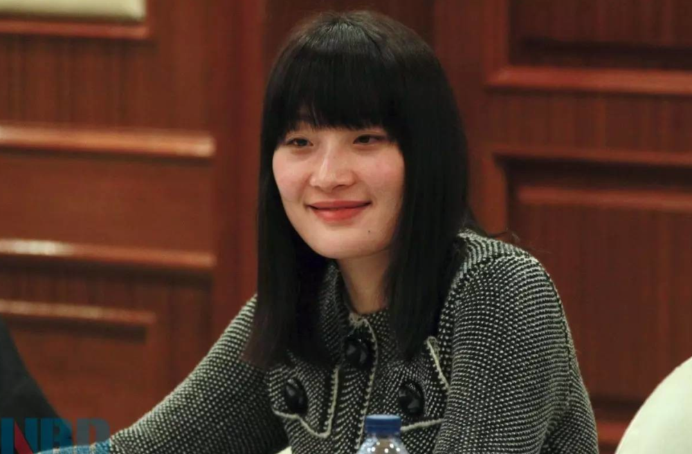 娃哈哈更换代言人被问及为什么换掉王力宏宗馥莉他过气了