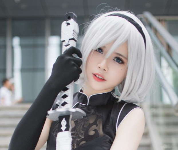 尼尔机械纪元cosplay2b楚楚可怜的小姐姐