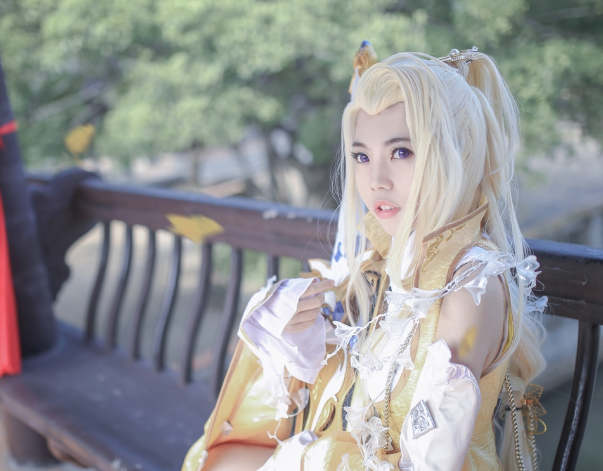 剑三雪河藏剑成女cos欣赏英气迷人的古典少女