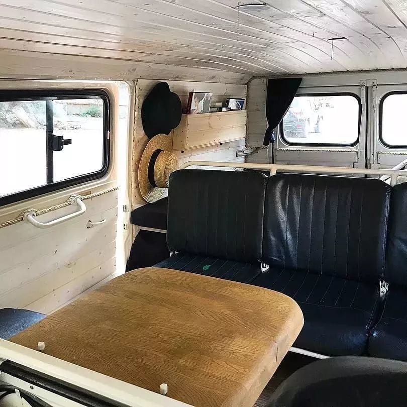 不解释了直接上车瓦滋旅行者uaz452