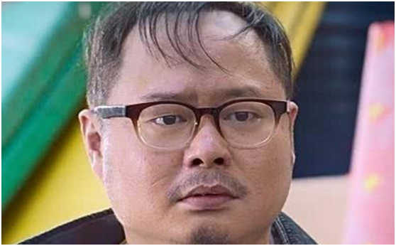 《西虹市首富》里的一个配角,看上去是个油腻大叔,剧外却高攀不起